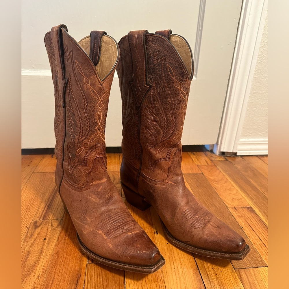 Shyanne Cowgirl Boots - size 10, brown/chestnut, snip toe